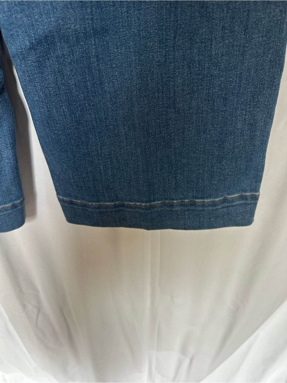 Spanx Women's Wide-Leg Jeans Crop - Picture 5 of 7